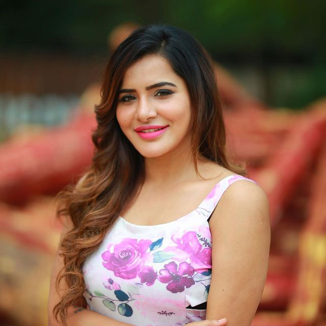 Ashu Reddy New Instagram Pics